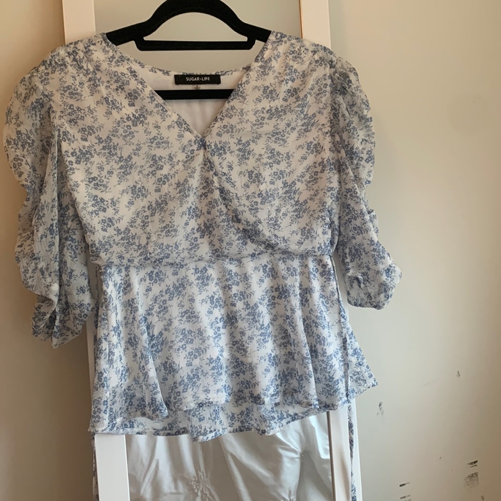 size small blue and white 3/4 shirt